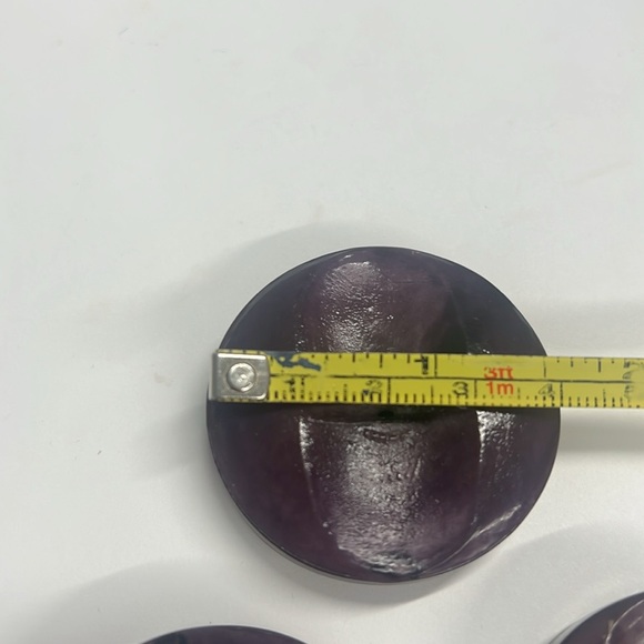 Set of 3 Large Vintahe Plastic Buttons Purple Brown Tone - Picture 4 of 4